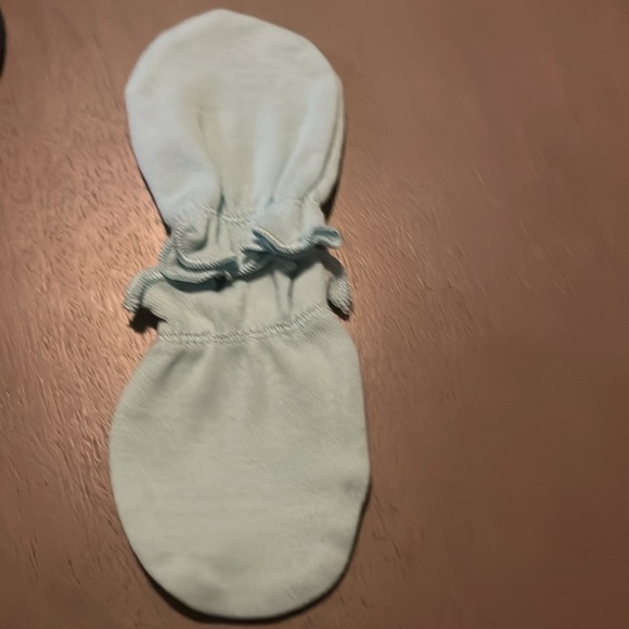Miscellaneous cloud island infant mittens, brand new, blue, green, dark grey - Picture 2 of 4